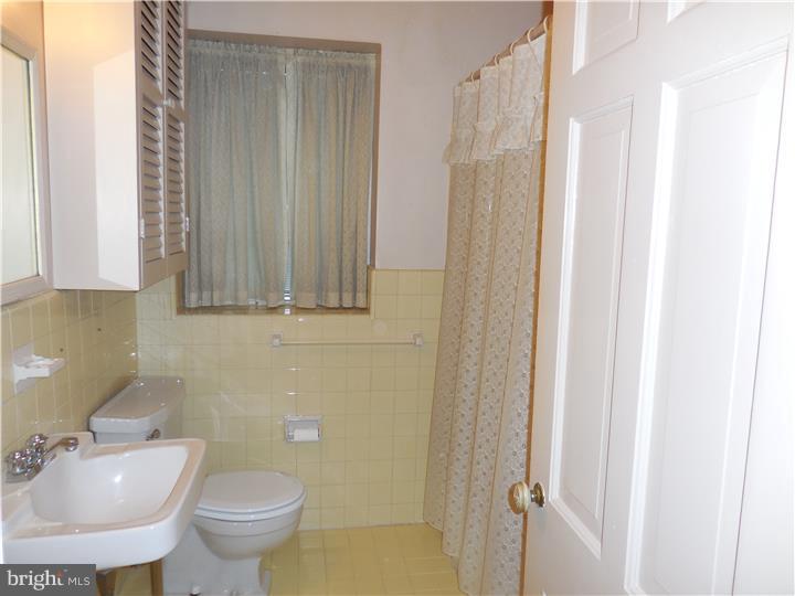 241 Hamilton Road Merion Station, PA 19066 - Photo 18 of 25 Bathroom