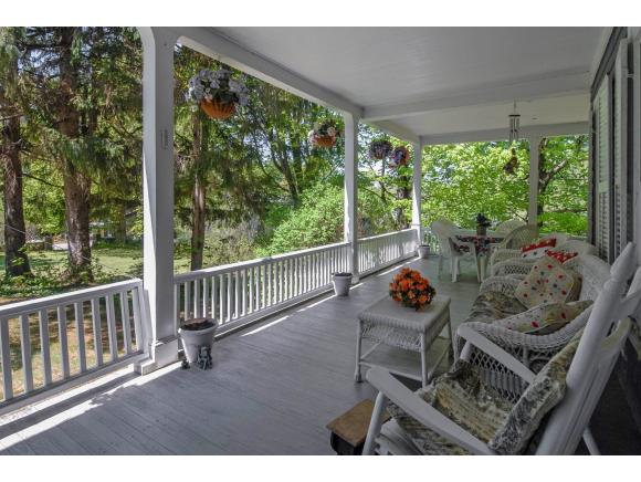 76 Middleton Road Wolfeboro, NH 03894 - Photo 2 of 27 Gallery Image 2