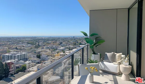 $6,350 | 11750 Wilshire Boulevard, Unit 2610, Los Angeles, CA 90025