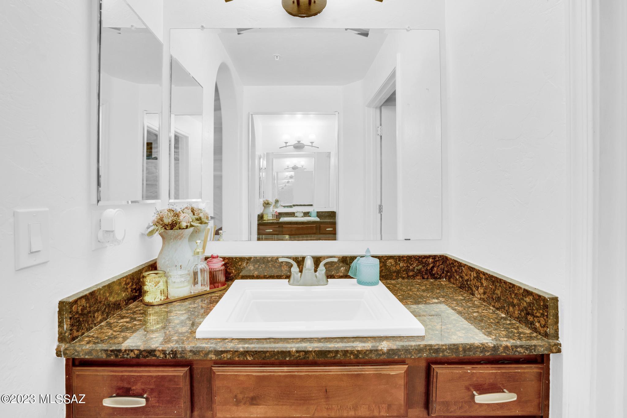 2550 East River Road, Unit 15101 Tucson, AZ 85718 - Photo 16 of 39