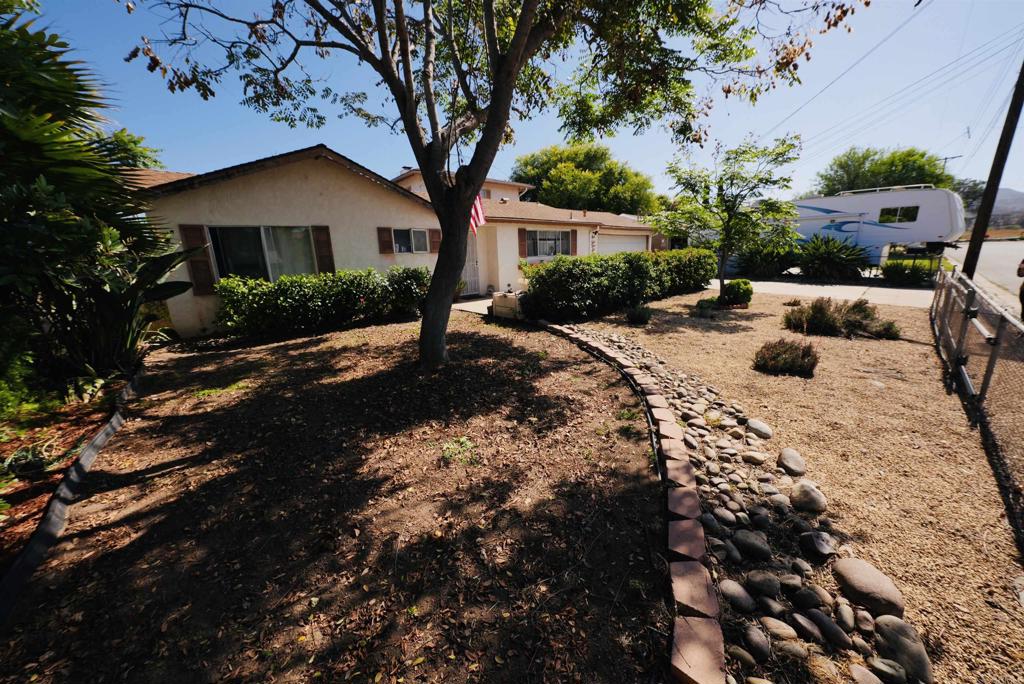 14562 Kennebunk Street Poway, CA 92064 - Photo 2 of 11
