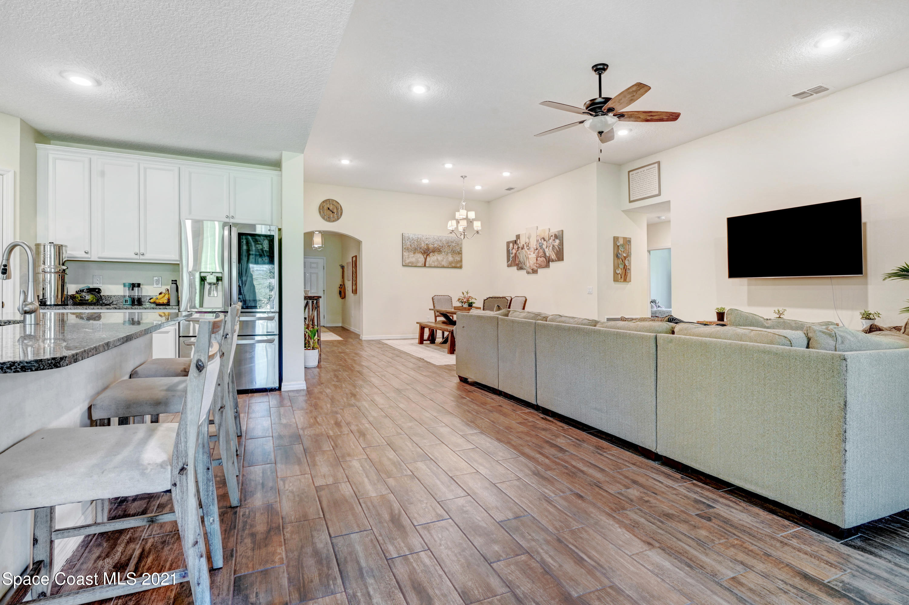 766 Duncan Road Southeast Palm Bay, FL 32909 - Photo 18 of 34 DSC_7595
