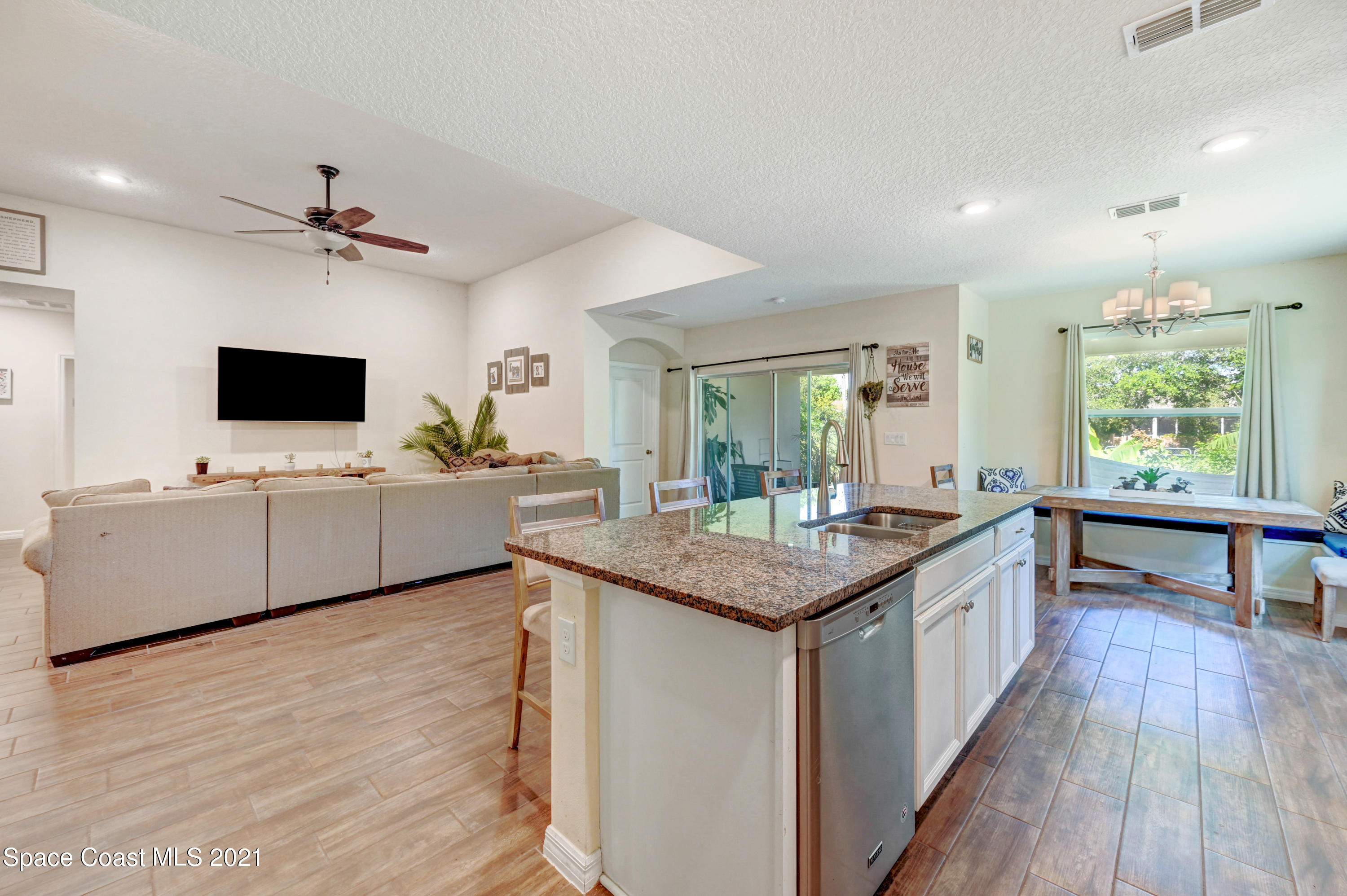 766 Duncan Road Southeast Palm Bay, FL 32909 - Photo 21 of 34 DSC_7607