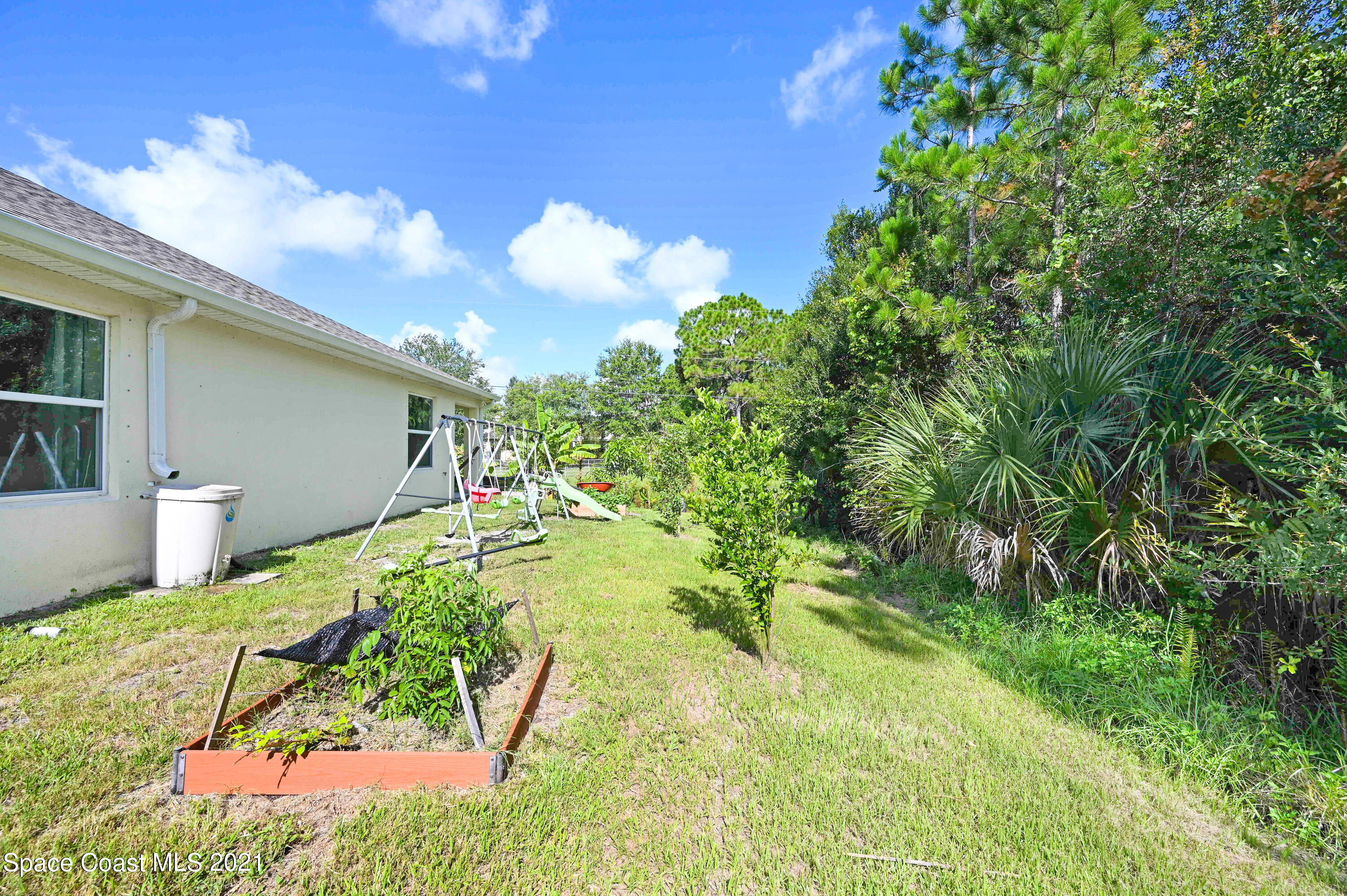 766 Duncan Road Southeast Palm Bay, FL 32909 - Photo 8 of 34 DSC_7556