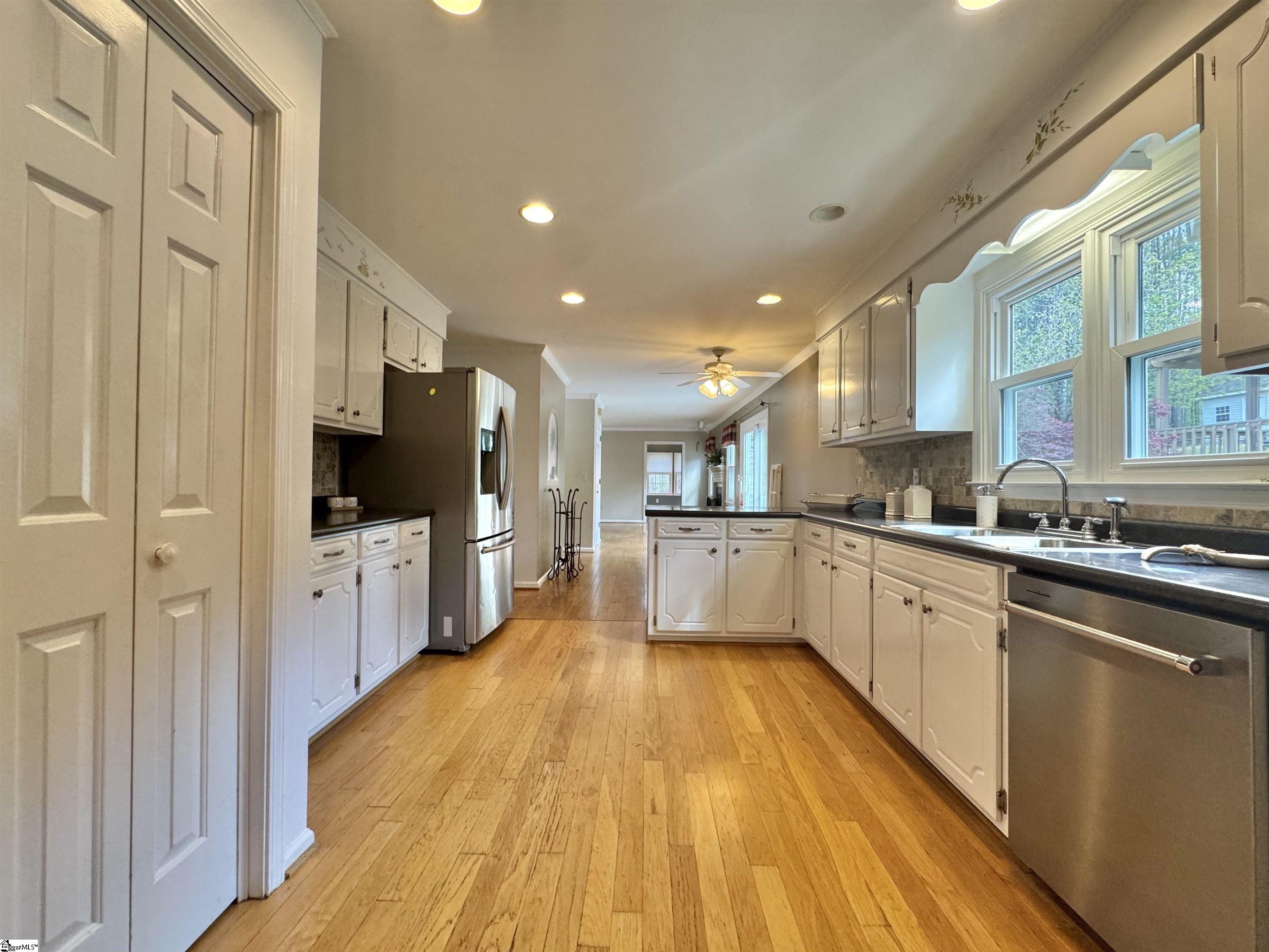 101 Long View Lane Pickens, SC 29671 - Photo 11 of 33