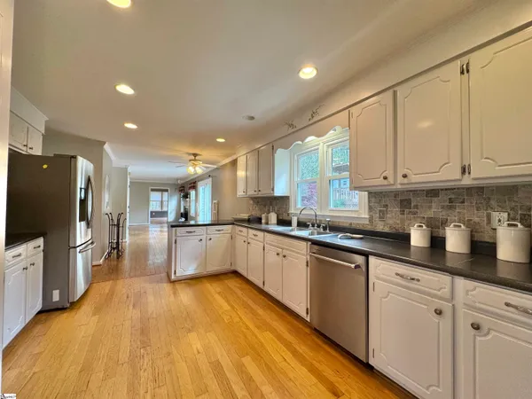 $489,500 | 101 Long View Lane, Pickens, SC 29671