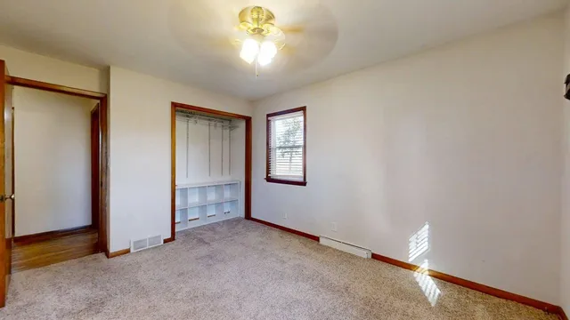 an empty room with a empty space