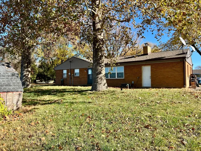 $189,900 | 8428 County Road 1060 East, Shirley, IL 61772