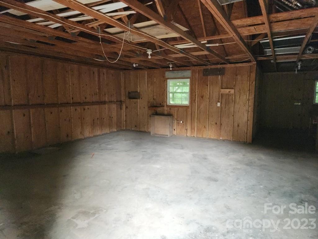 360 Hooper Creek Road Tryon, NC 28782 - Photo 12 of 38 a view of room with garage