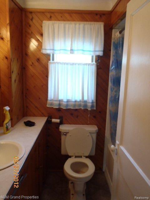 12210 Maxwell Road Carleton, MI 48117 - Photo 8 of 12 12210 Maxwell Bath.jpg