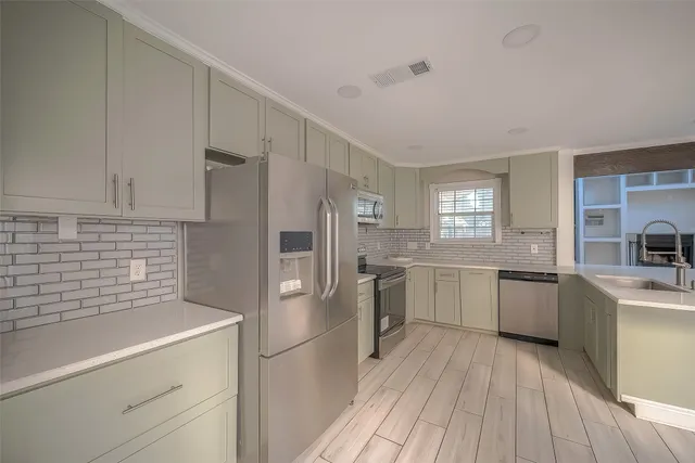 $240,000 | 6363 Ivyknoll Drive, Houston, TX 77035