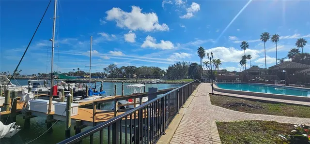 $2,300 | 10355 Paradise Boulevard, Unit 710, Treasure Island, FL 33706