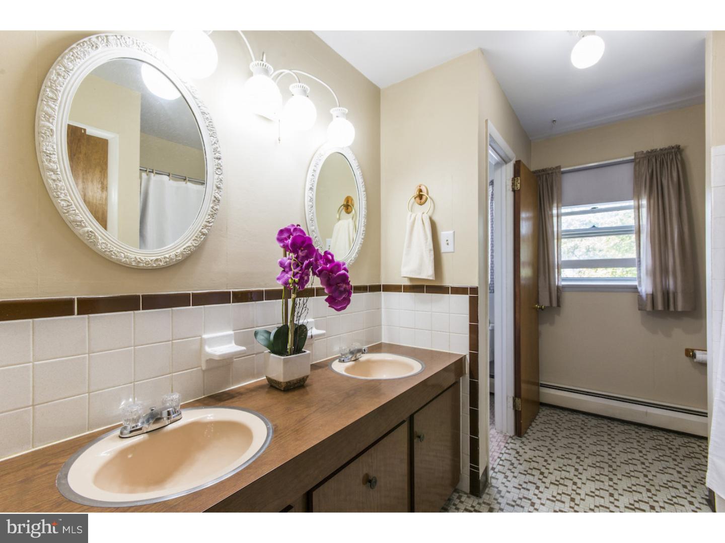 4280 Morris Road Hatboro, PA 19040 - Photo 22 of 25 Bathroom