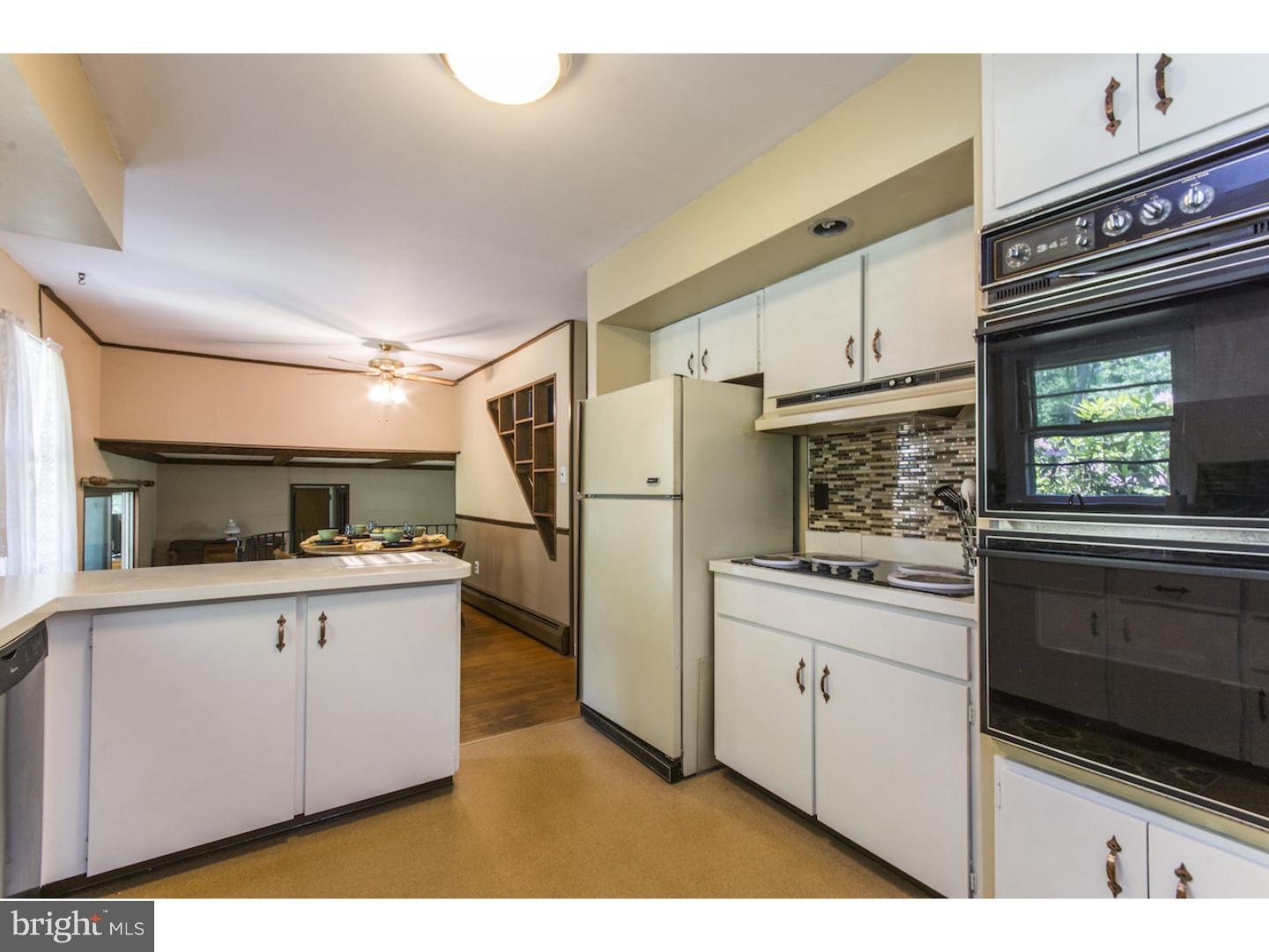 4280 Morris Road Hatboro, PA 19040 - Photo 7 of 25 Kitchen