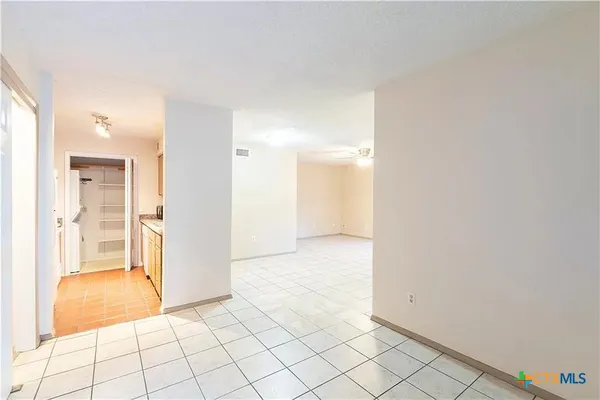 $1,300 | 402 North Fredericksburg Street, Unit 1, San Marcos, TX 78666