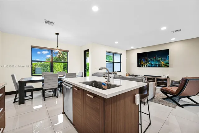 $629,999 | 15481 Northwest 91st Court, Miami Lakes, FL 33018