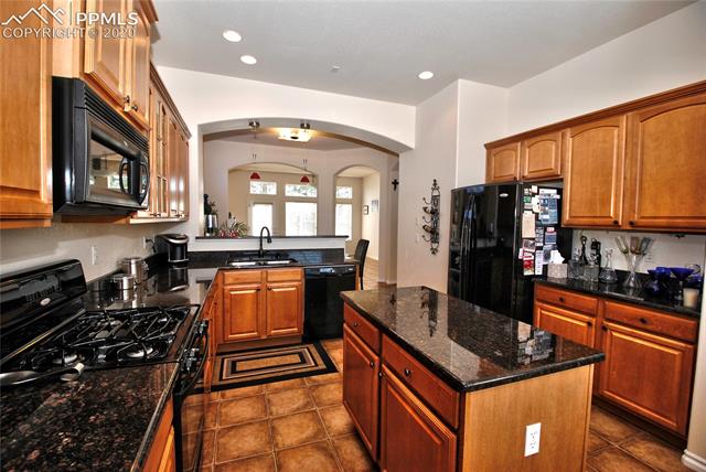 3170 Redhaven Way Highlands Ranch, CO 80126 - Photo 9 of 34 Gallery Image 9