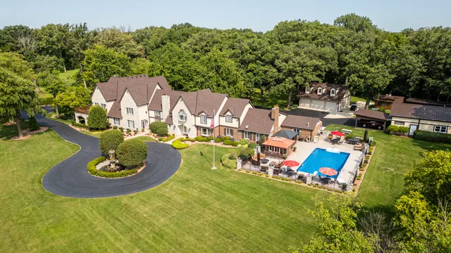 a view of a house with a big yard