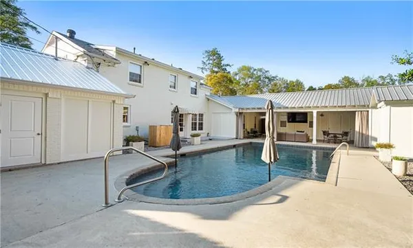 $698,000 | 1012 South Louisiana Street, Covington, LA 70433