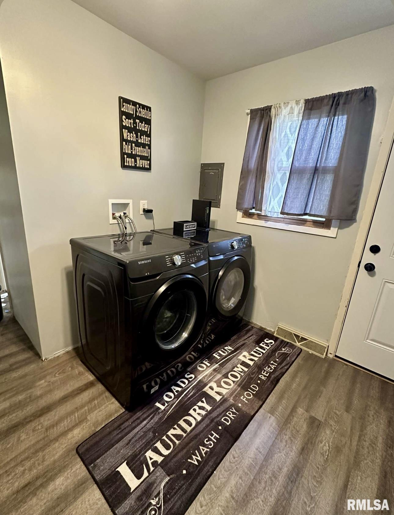 215 E Highway Hull, IL 62343 - Photo 15 of 16