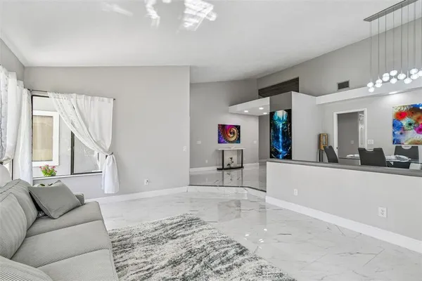 $849,000 | 14603 Village Glen Circle, Tampa, FL 33618