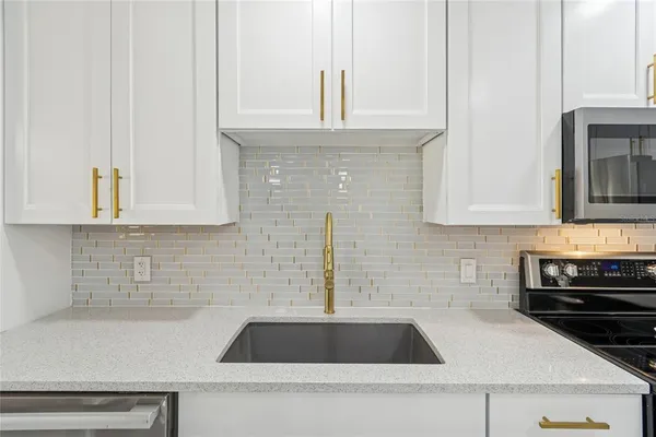 $849,000 | 14603 Village Glen Circle, Tampa, FL 33618