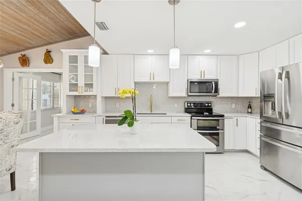 $849,000 | 14603 Village Glen Circle, Tampa, FL 33618