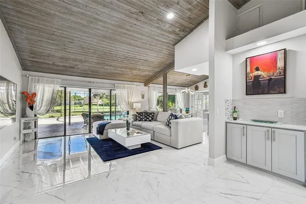 $849,000 | 14603 Village Glen Circle, Tampa, FL 33618