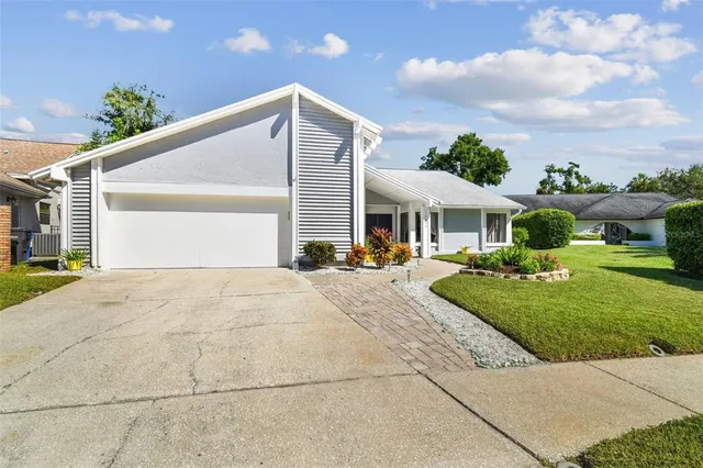 $868,000 | 14603 Village Glen Circle, Tampa, FL 33618