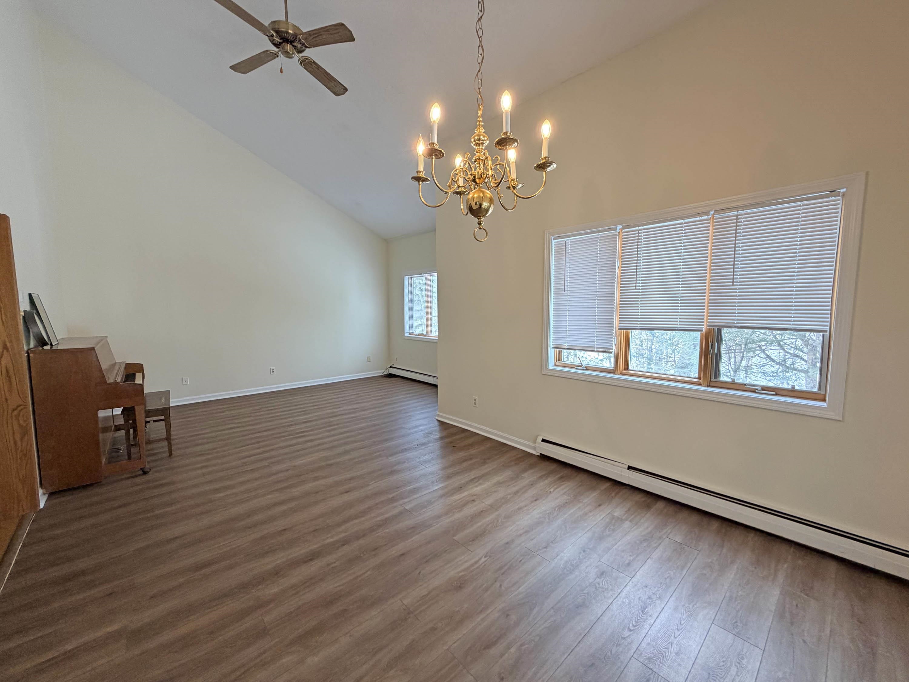 16 Robin Way Brattleboro, VT 05301 - Photo 4 of 17