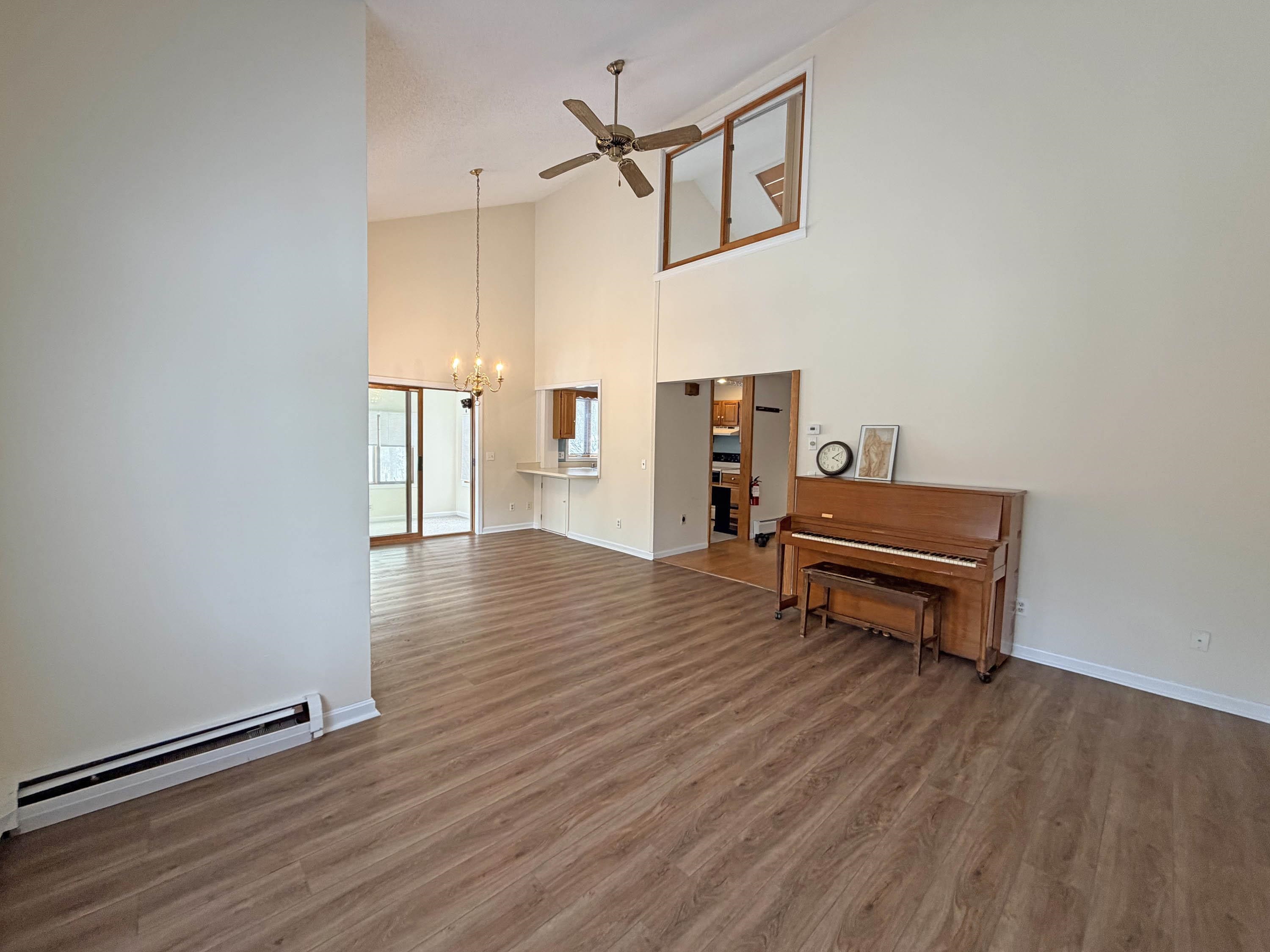 16 Robin Way Brattleboro, VT 05301 - Photo 5 of 17