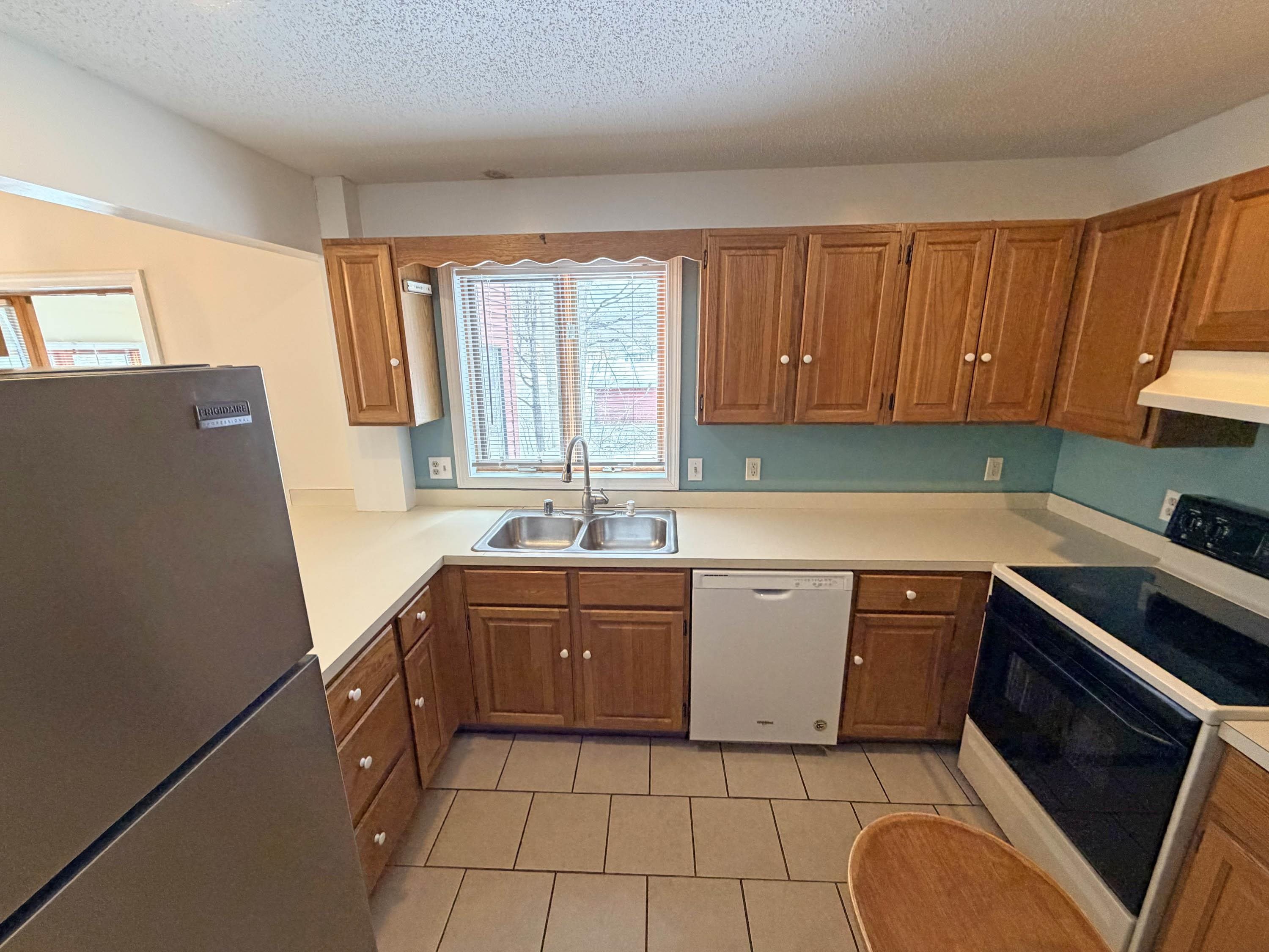 16 Robin Way Brattleboro, VT 05301 - Photo 7 of 17