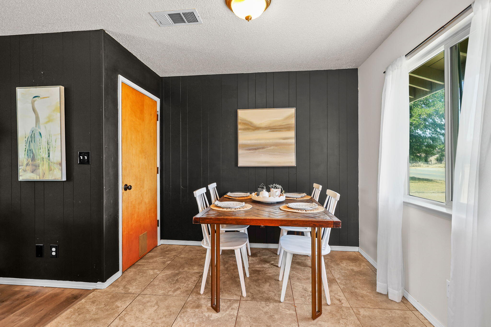 3646 Rhonda Road Cottonwood, CA 96022 - Photo 30 of 58 Dining Area
