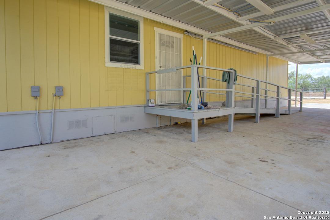 1176 Old Adams Lane Pleasanton, TX 78064 - Photo 28 of 42