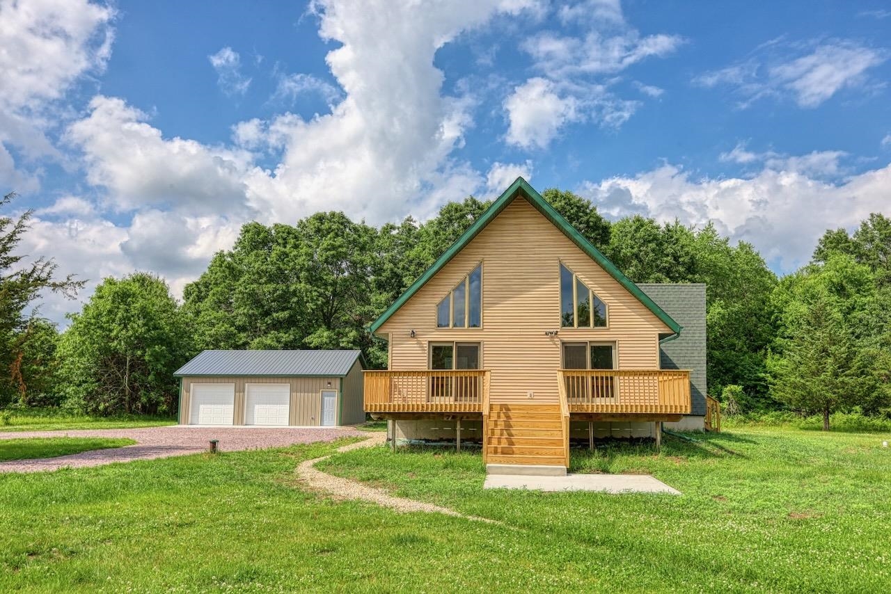 N8502 Schultz Road Portage, WI 53901 - Photo 1 of 56