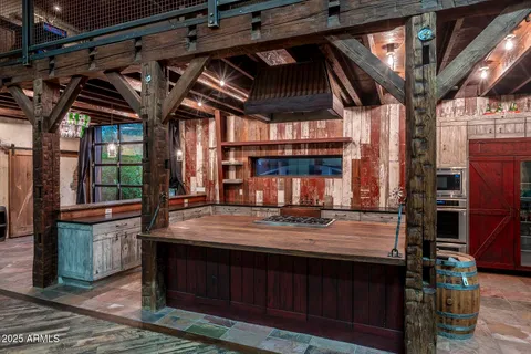 $20,000,000 | 21423 South 147th Street, Gilbert, AZ 85298