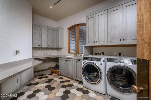 $20,000,000 | 21423 South 147th Street, Gilbert, AZ 85298