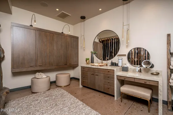 $20,000,000 | 21423 South 147th Street, Gilbert, AZ 85298