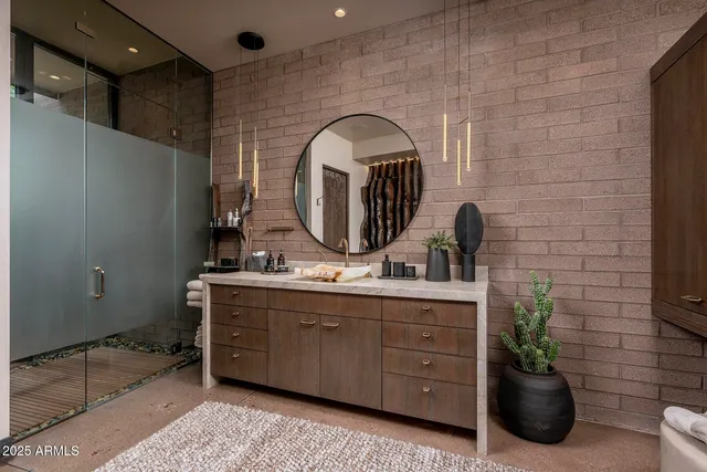 $20,000,000 | 21423 South 147th Street, Gilbert, AZ 85298