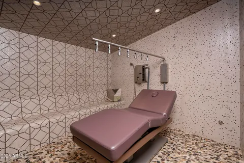 $20,000,000 | 21423 South 147th Street, Gilbert, AZ 85298