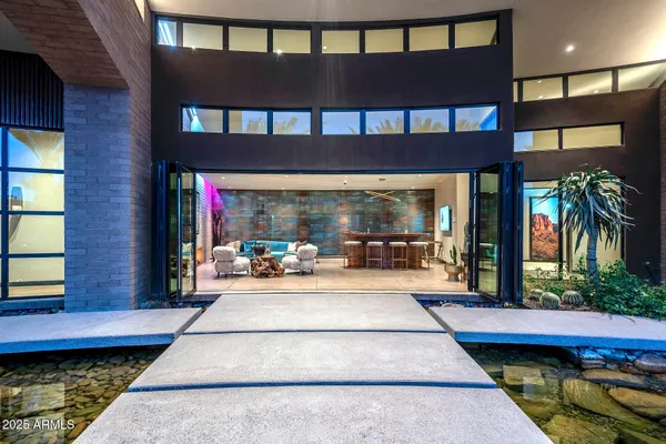 $20,000,000 | 21423 South 147th Street, Gilbert, AZ 85298