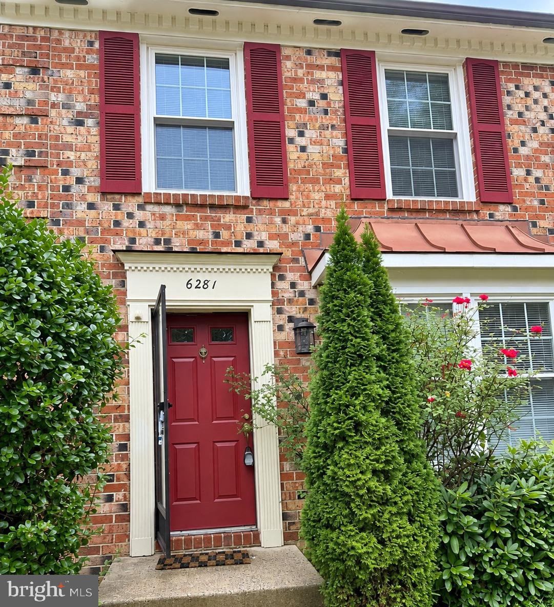 6281 Rathlin Drive Springfield, VA 22152 - Photo 1 of 19 Gallery Image 1