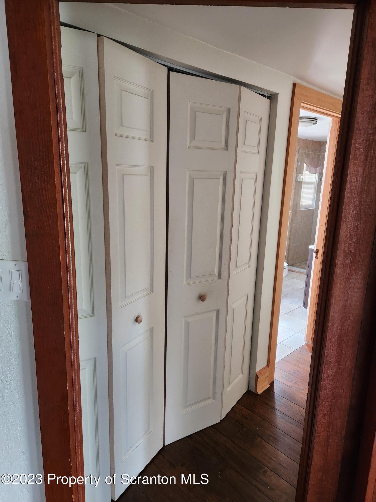 102 Old Boston Road Pittston, PA 18640 - Photo 16 of 31 Gallery Image 16