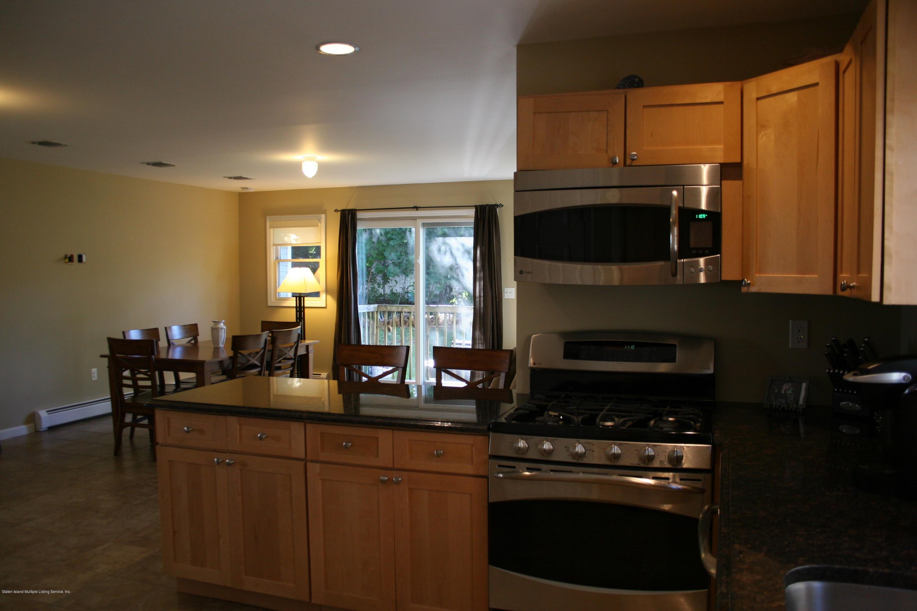182 Windsor Road Staten Island, NY 10314 - Photo 14 of 18 8