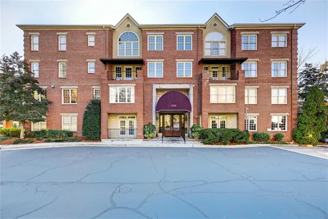 $325,000 | 1735 Peachtree Street Northeast, Unit 326, Atlanta, GA 30309