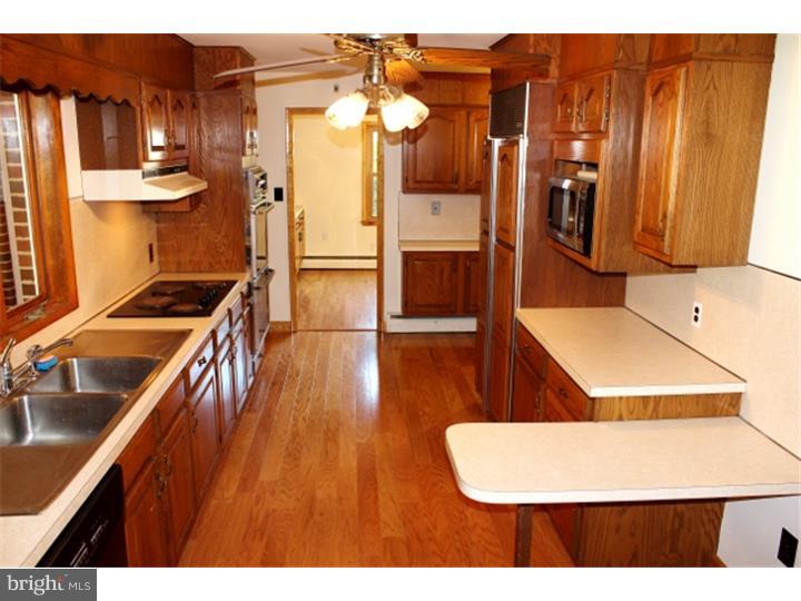 1525 Old Coach Road Newark, DE 19711 - Photo 2 of 25 Kitchen