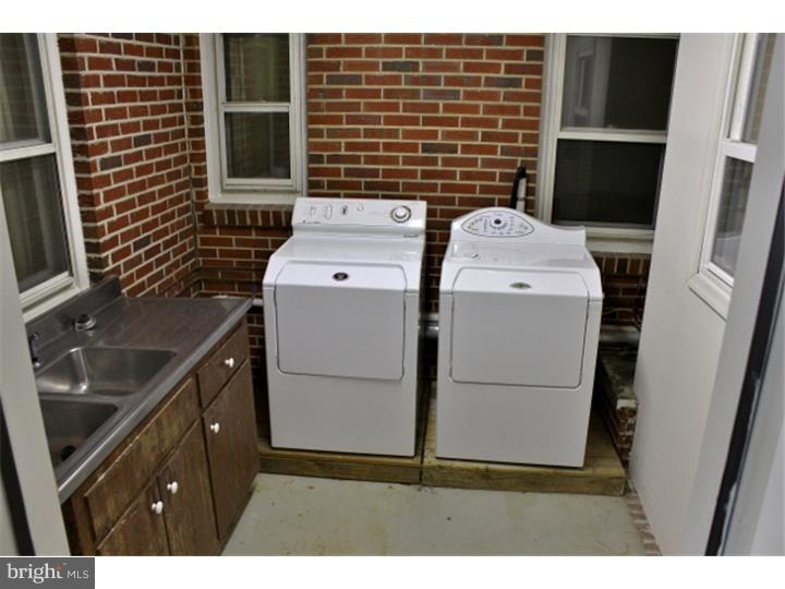 1525 Old Coach Road Newark, DE 19711 - Photo 23 of 25 Laundry Room