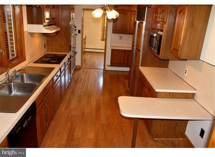 1525 Old Coach Road Newark, DE 19711 - Photo 7 of 25 Kitchen