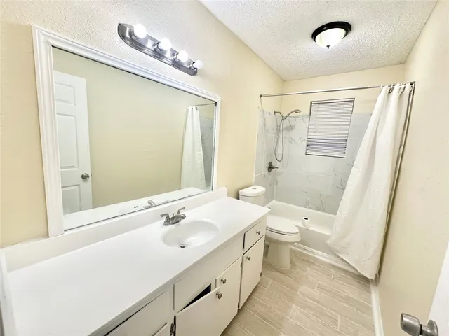 $1,575 | 4302 Scottsdale Road, Unit B, Austin, TX 78721
