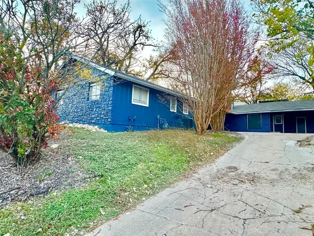 $1,575 | 4302 Scottsdale Road, Unit B, Austin, TX 78721